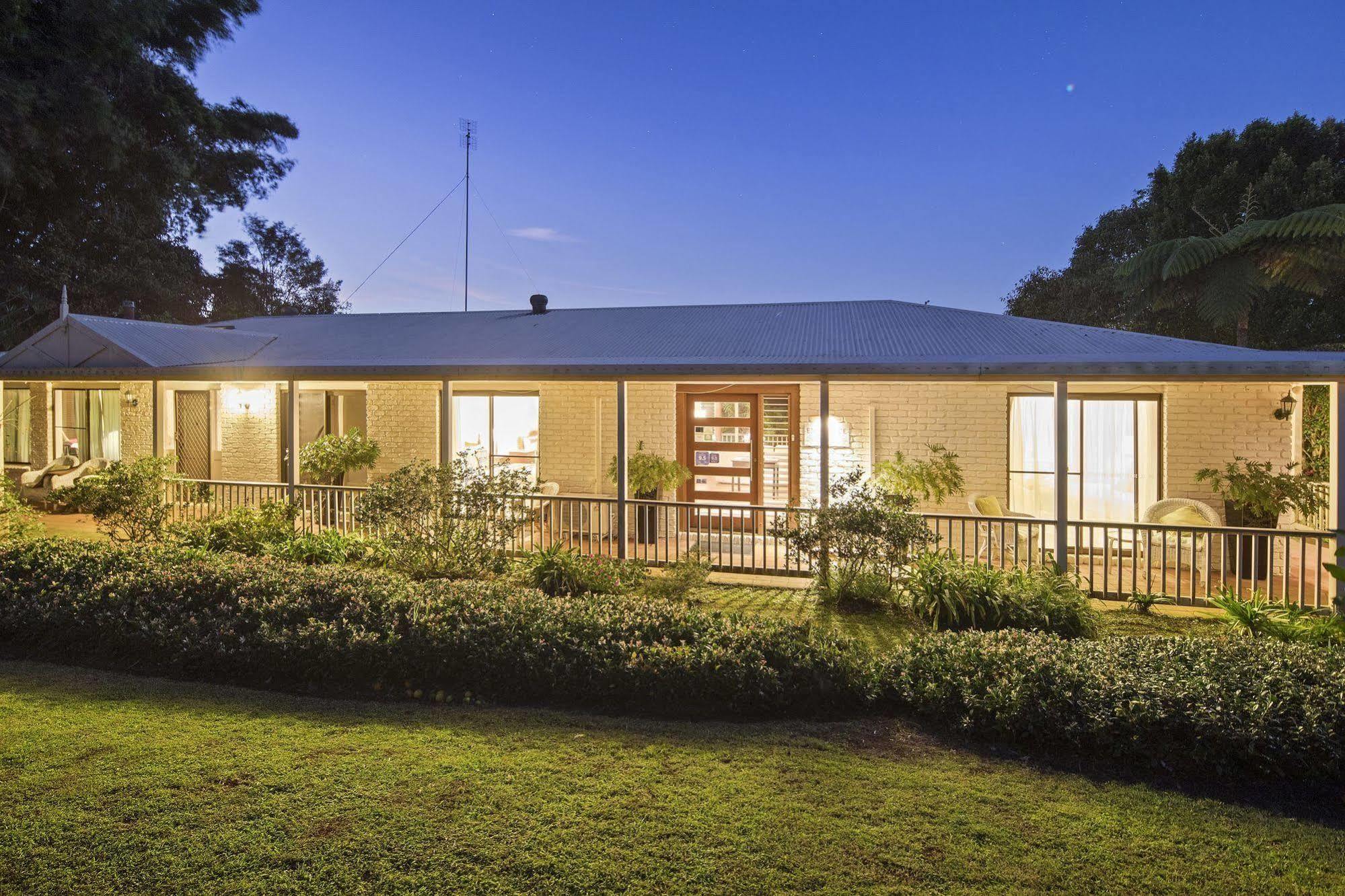Eden Lodge Nambour Ngoại thất bức ảnh