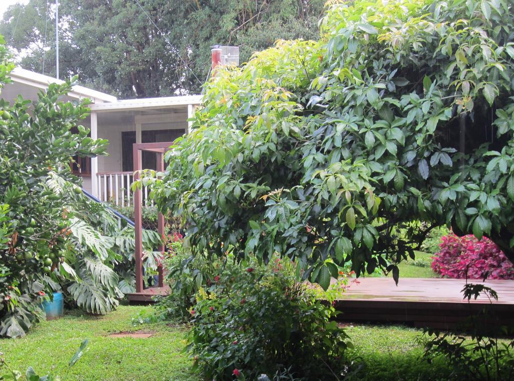 Eden Lodge Nambour Ngoại thất bức ảnh